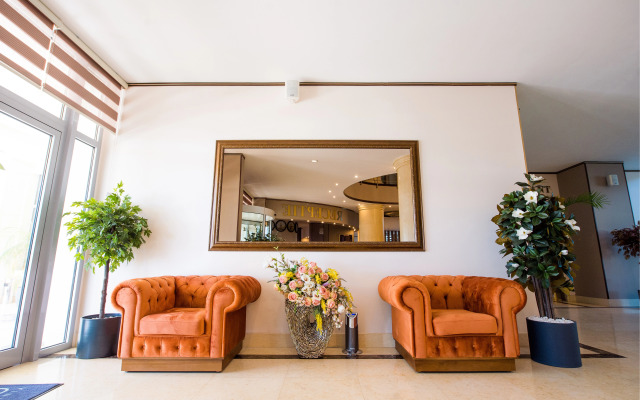 Malibu Hotel