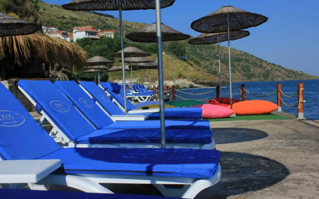 Zinos Hotel