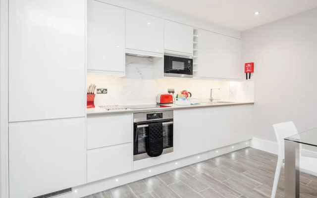 Roomspace Apartments -The Legacy