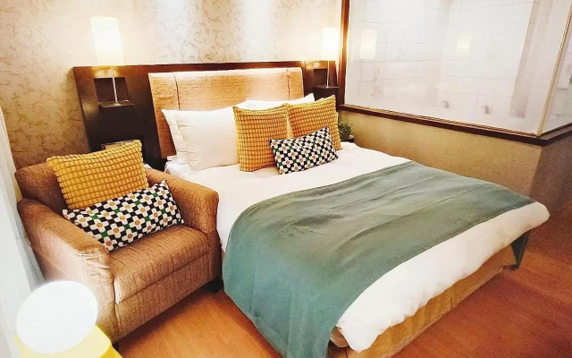 Deja Vu Hotel