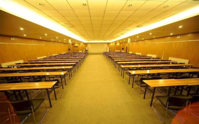 Eaka 365 Cangzhou Railway Station