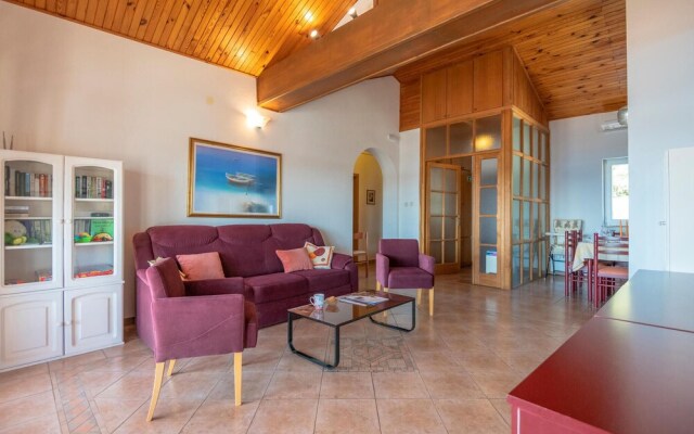 Amazing Home in Hvar With Wifi and 3 Bedrooms