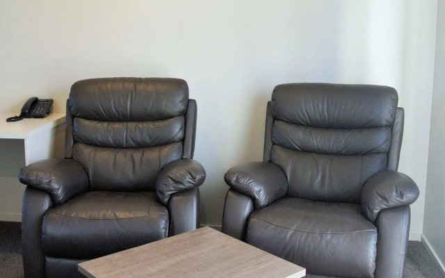 Oxford Village Motels