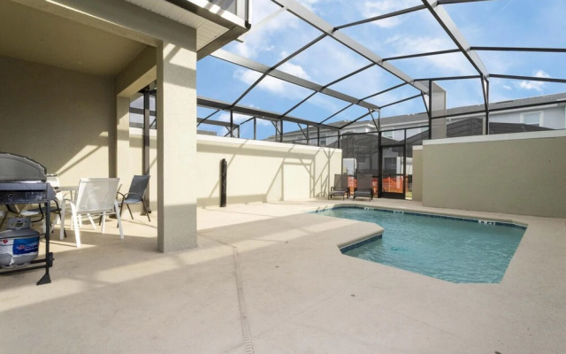 Adorable new Townhouse Near Disney