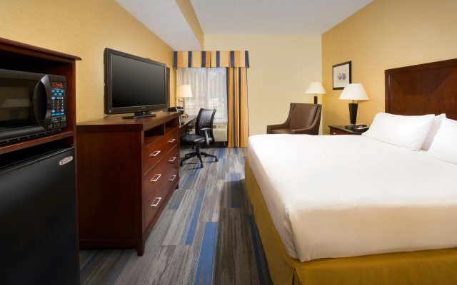 Holiday Inn Express Washington DC - BW Parkway by IHG