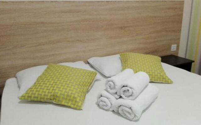 Sleep  Go Guest House