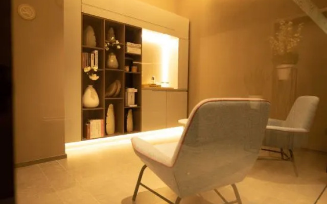 Homeinn · neo (Liaoyang Railway Station)