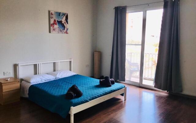 LET ME HOST Elyseum Apartament