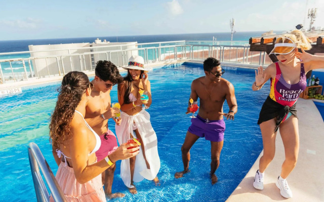 Renovated Aloft Cancun