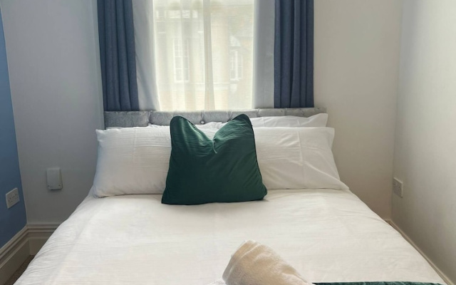 Spacious Haven Near The University of Leicester