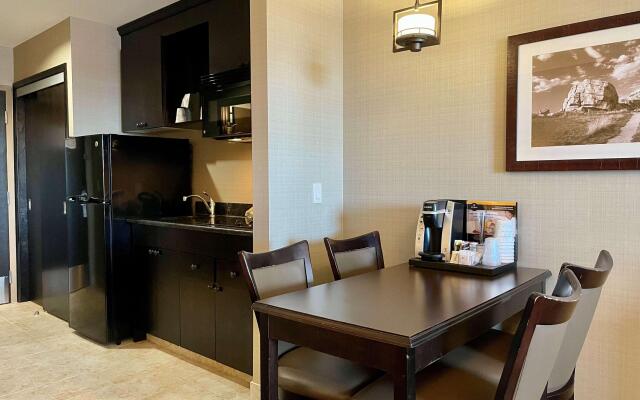Best Western Plus Okotoks Inn & Suites