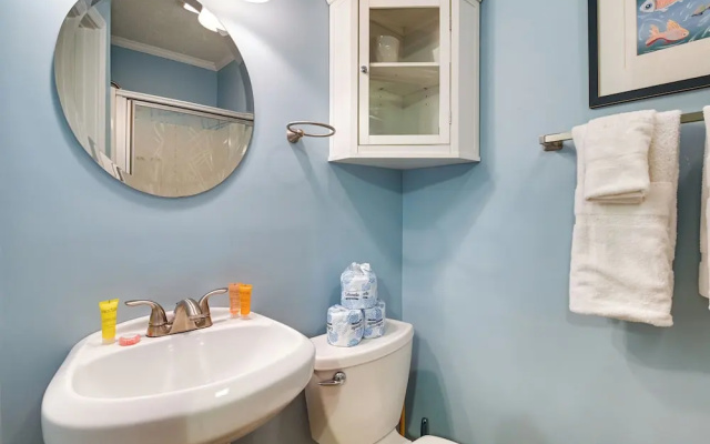 Coastal Murrells Inlet Condo With Balcony!
