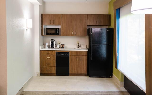 Holiday Inn Express & Suites Knoxville-Farragut by IHG