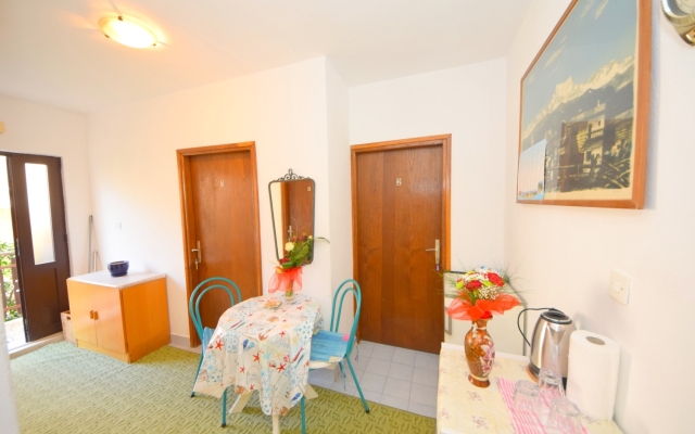 Room Smilje - good location & parking: R1 Orebic, Peljesac peninsula