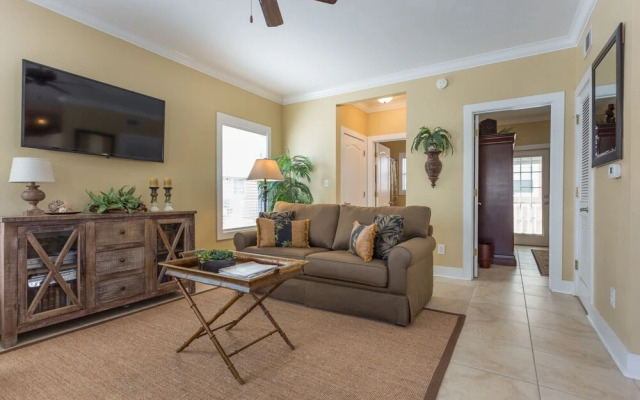 Island Paradise 8AD - 1 Br Condo