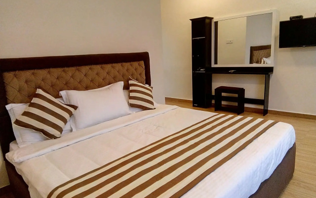 Hill Cool Hotel & Restaurant