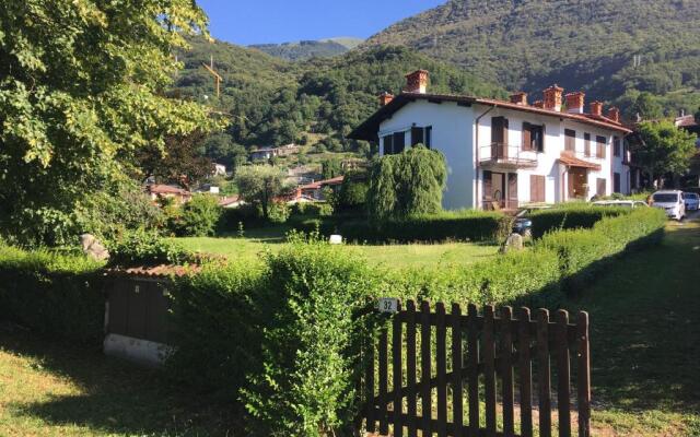 Favoloso appartamento fronte lago, Gera Lario