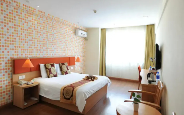 Home Inn Jilin Century Plaza Huashan Road