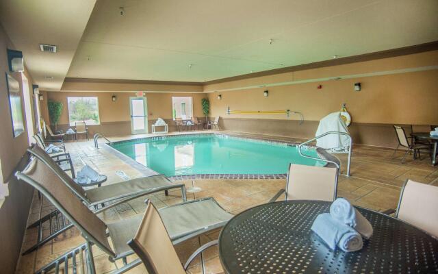 Hampton Inn & Suites Palestine