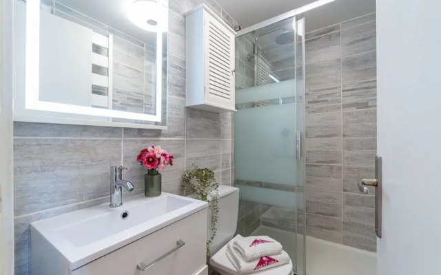 Empuriabrava Apartment With Pool, Parking