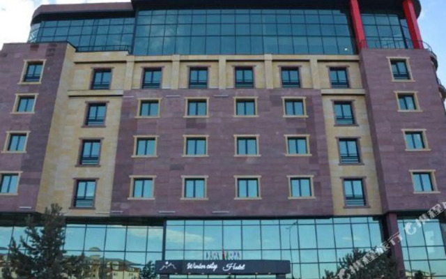 Winter City Hotel