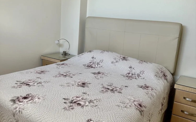 Wonderful 3 bed Duplex in Sought After Prime Community