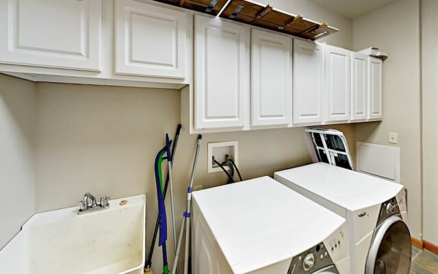 121 Hemlock Trail - 5 Br Home