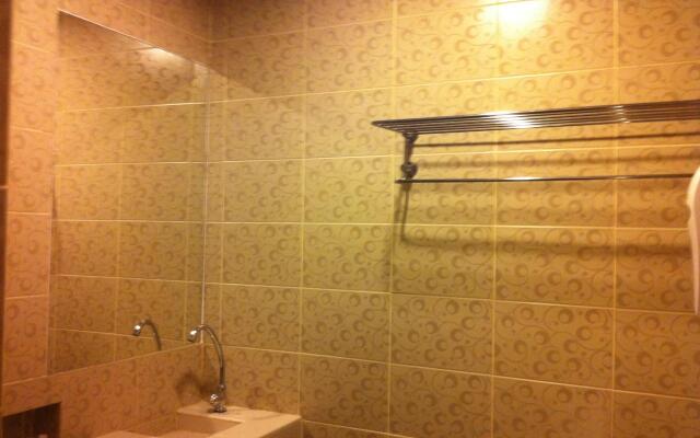 Yomi Hotel