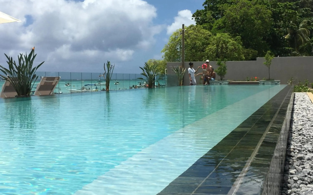 OBiches Luxury Beachfront Apartment Trou-aux-Biches