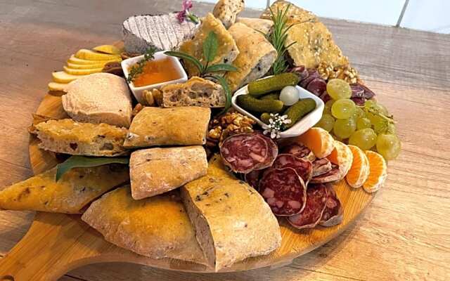 Domaine des Jammetous - Hotel and Yoga Retreat Center