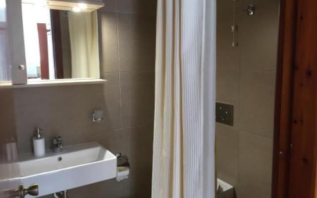 White House Hotel-Apart