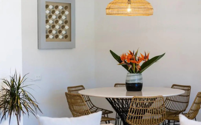 Villa Daphne-Naiades/ 2 bedrooms,luxury,beachfront