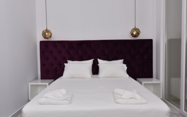 4 Elements Sea Side Luxury Suites - Wind