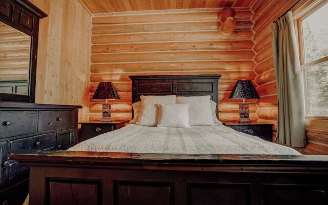 Fiddler Lake Resort
