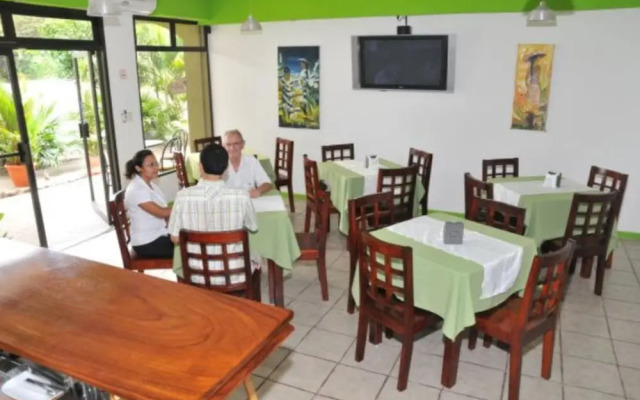 Hotel Santa Ana Liberia Airport