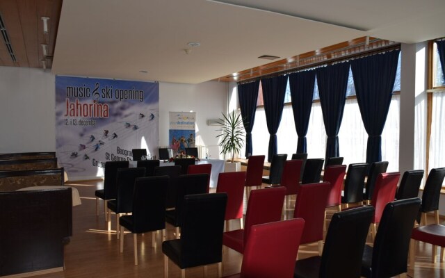 Bat Hotel Bistrica