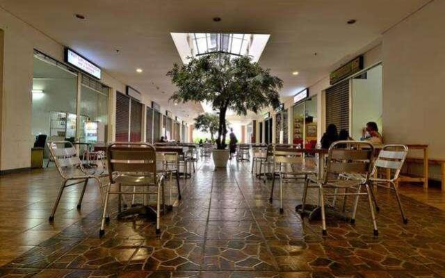 RedDoorz Apartment @ Serpong Green View