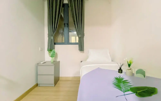 Tranquil Living 3BR Apartment Sky House BSD