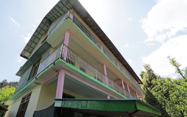 OYO 13719 Home Hill View 1BHK near Hadimba