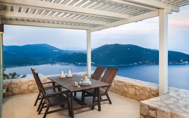 Luxurious Villa in Vasiliki with Swimming Pool & Hot Tub