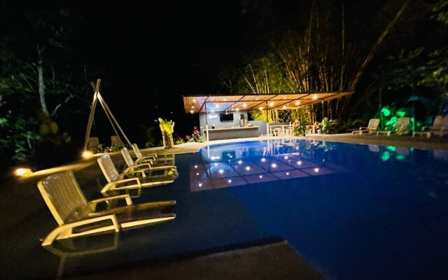 Grand Park Manuel Antonio