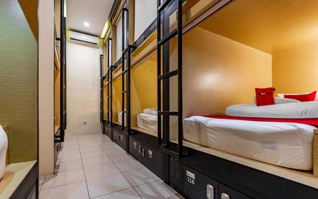 Reddoorz Hostel @ Pod House Makassar