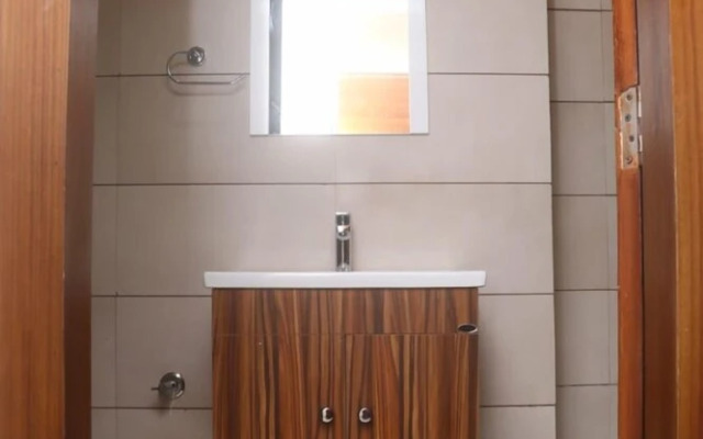 Hotel Grand 81