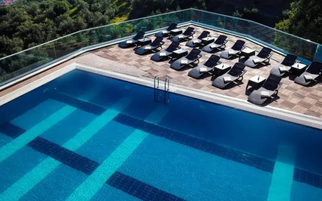 Rezone Health & Oxygen Hotel