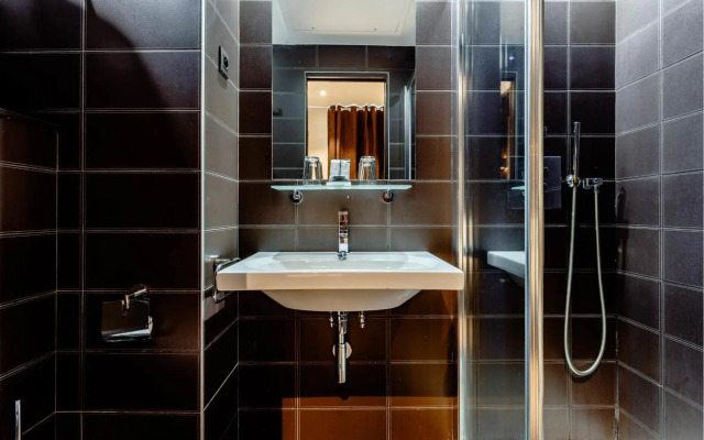 L'Adresse Hotel