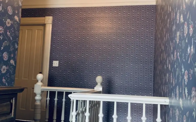 Towle House 1006