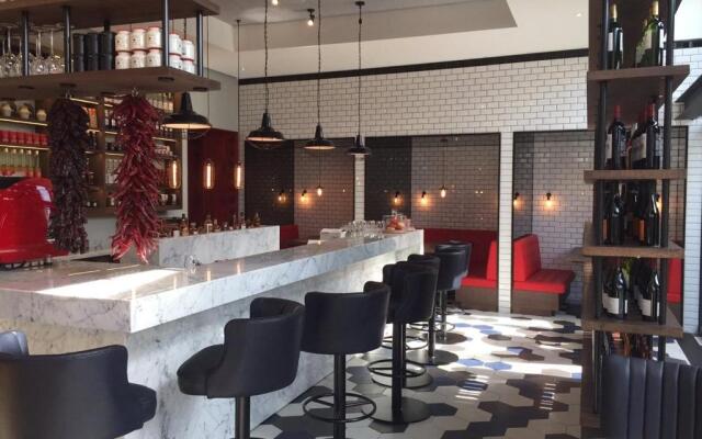 London City Island 3 Bedroom Luxury Apartments, Canary Wharf