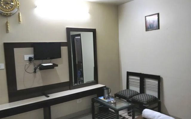 Hotel Jinendra Palace