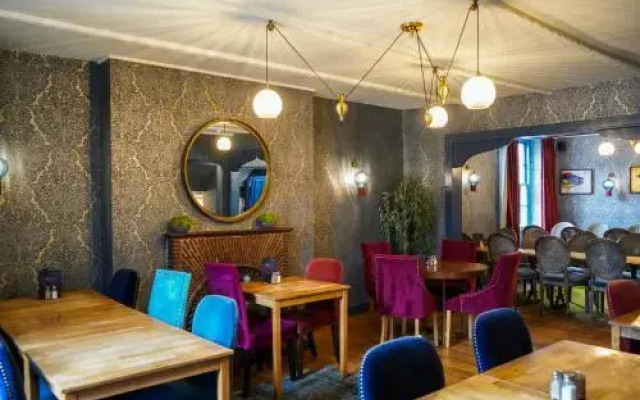 The Bell Country Inn