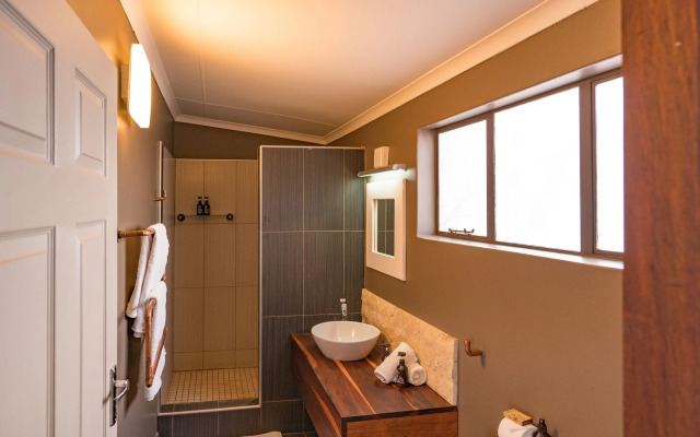 Kalahari Anib Lodge